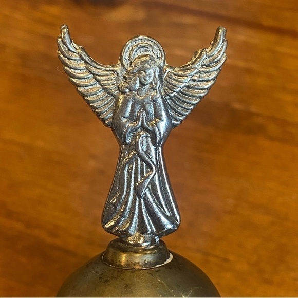 Christmas Items: Vintage Angel Bell 1996, It’s a Wonderful Life VHS, Figurine - Picture 4 of 11